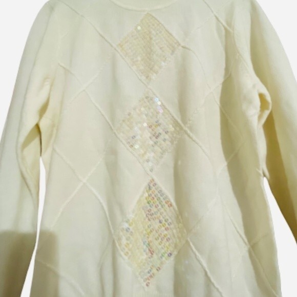 Jennifer Moore Women’s Diamond Sequin Detail Turtleneck Cream Sweater Size S-M - Picture 2 of 4